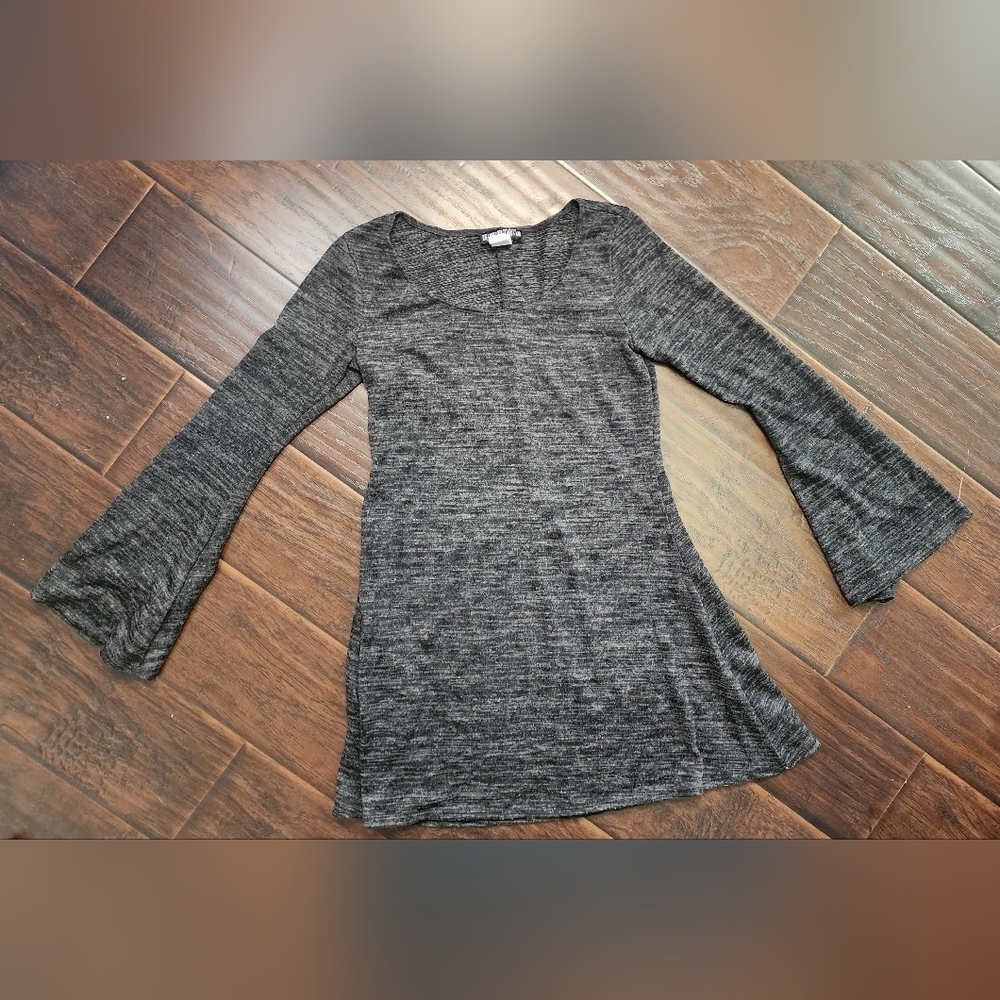 Paper Doll Womens Grey Flare Sleeve Boho Blouse Medium